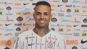Além de Luan: 5 jogadores que já foram agredidos por torcedores