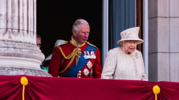 Veja quais modernizações da monarquia foram implementadas por Rei Charles III e Rainha Elizabeth II