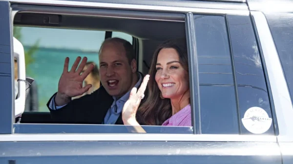 Após tratamento de câncer, Príncipe William atualiza estado de saúde de Kate Middleton