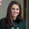 Kate Middleton retorna às atividades reais após diagnóstico de câncer