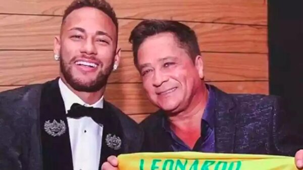 Funcionário de telemarketing é demitido após espiar conta de Neymar e Leonardo