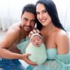 Zezé Di Camargo e Graciele Lacerda fazem sessão de fotos inusitada com família