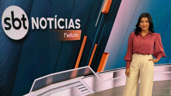 Jornalista do SBT conta que trabalhou como faxineira para sustentar filha